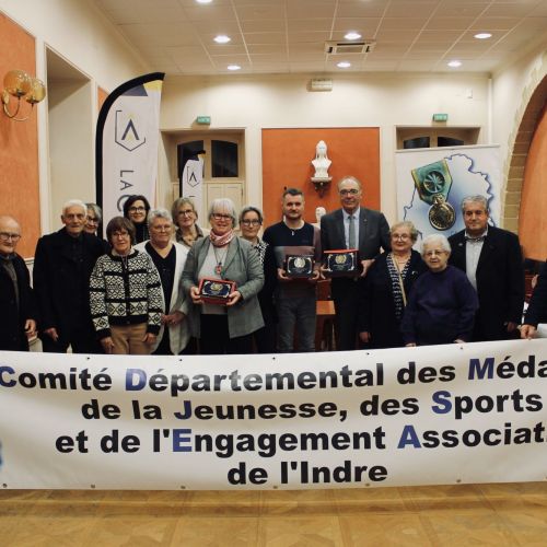 JOURNÉE MONDIALE DU BÉNÉVOLAT : LES CASTRAIS MIS EN LUMIÈRE !