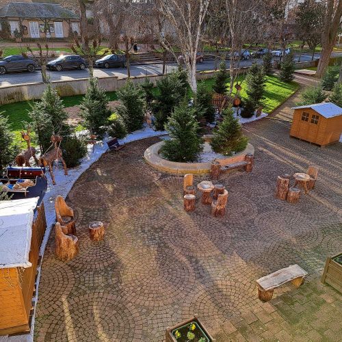 INSTALLATION DU MARCHÉ DE NOËL 2025