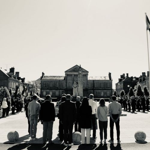 JOURNÉE NATIONALE DU SOUVENIR DES VICTIMES ET HÉROS DE LA DÉPORTATION