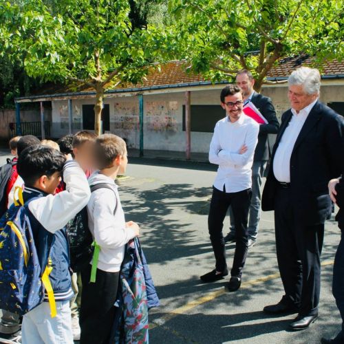 VISITE DES ÉTABLISSEMENTS SCOLAIRES